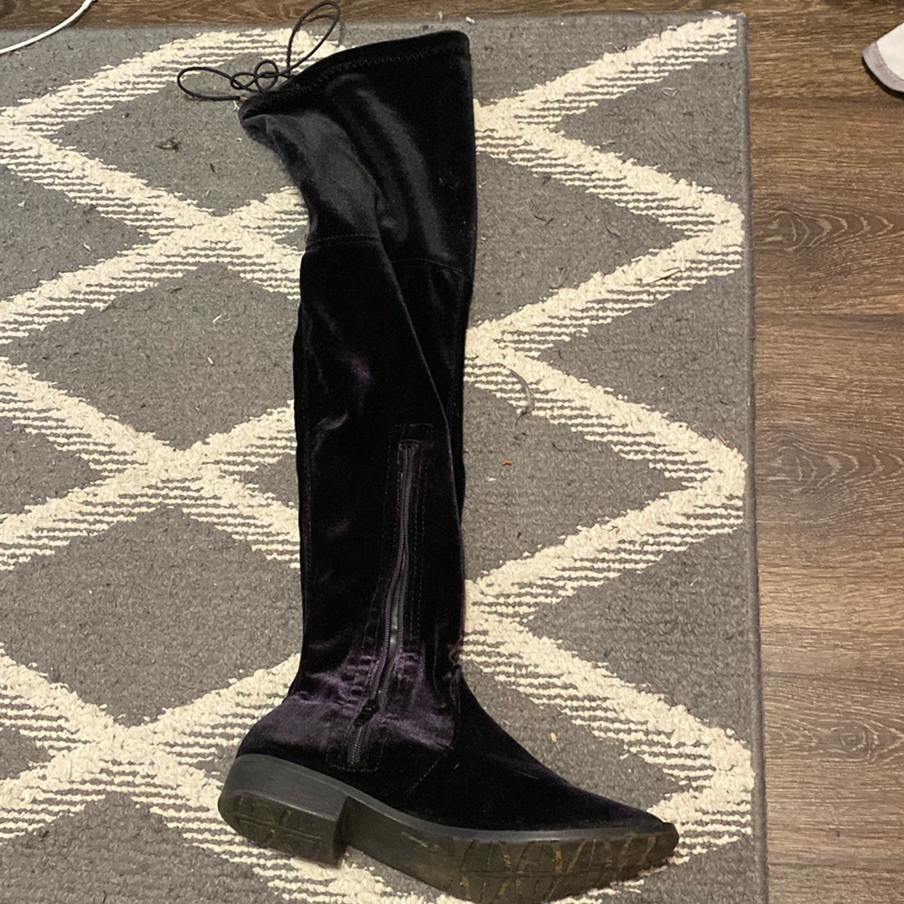 knee high boots